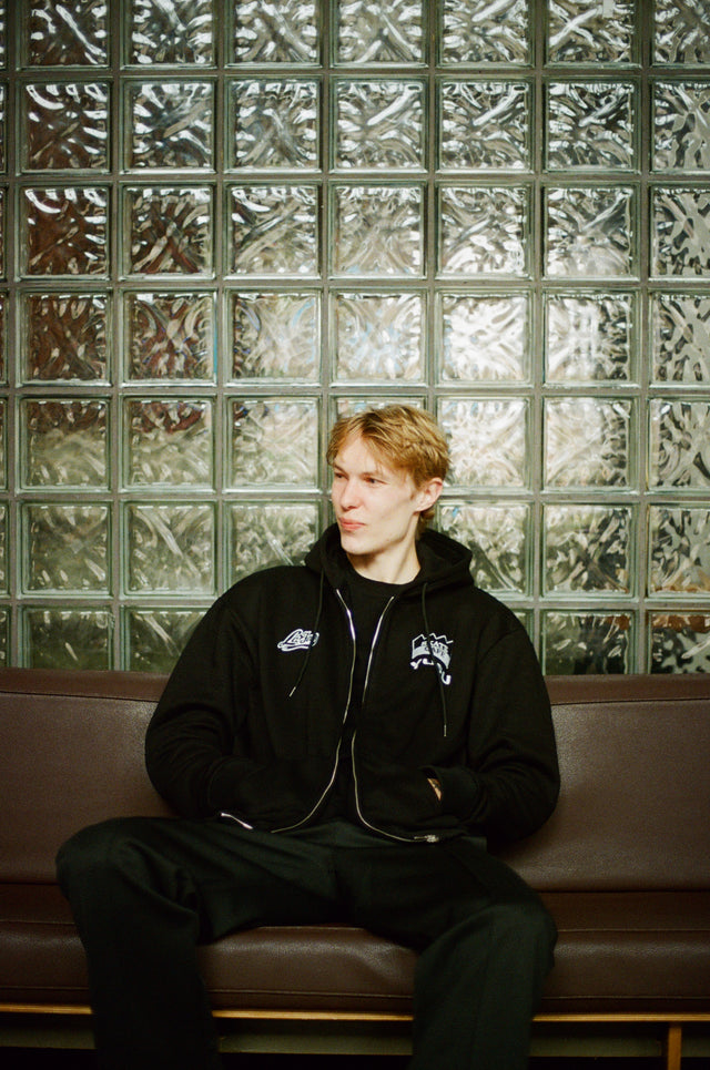 YUSU X SKATECAFÉ X LA FAM ZIP UP